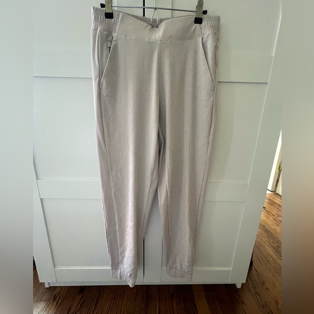 Athletes textured joggers